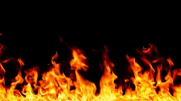 BREAKING NEWS : Gereja di Lantai Atas Jogja City Mal Terbakar BREAKING NEWS : Gereja di Lantai Atas Jogja City Mal Terbakar