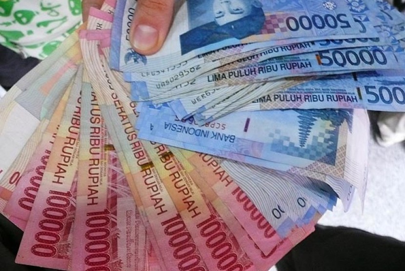 Sah UMP DIY 2018 ditetapakan Sah UMP DIY 2018 ditetapakan